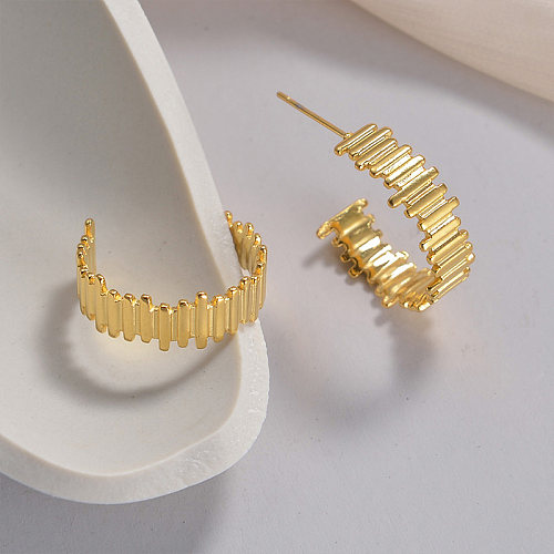1 Pair Simple Style Commute C Shape Stripe Plating Stainless Steel  18K Gold Plated Earrings
