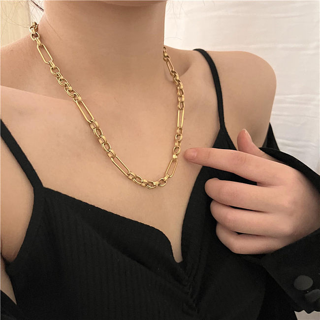 Collier court en acier inoxydable avec chaîne à coutures de style simple