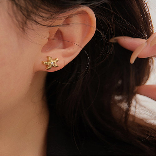 1 paire de clous d'oreilles décontractés en acier inoxydable, incrustation d'étoile de mer tropicale hawaïenne, Zircon plaqué or
