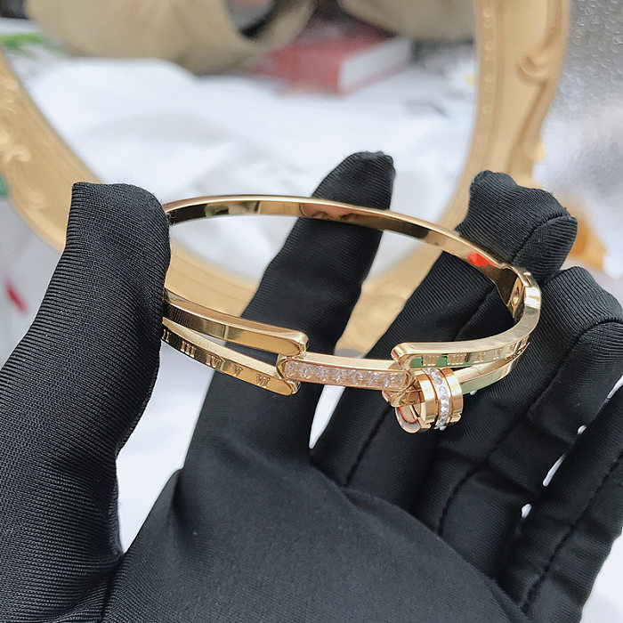 Bracelet plaqué or 18 carats en acier titane de couleur unie décontracté