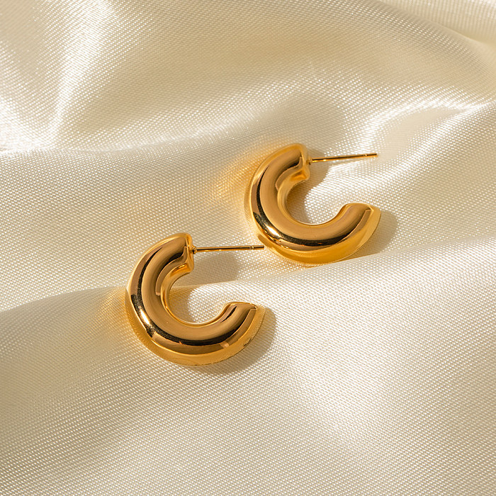 زوج واحد من أقراط أذن IG Style غير رسمية على شكل C من الفولاذ المقاوم للصدأ مطلية بالذهب عيار 1 قيراط