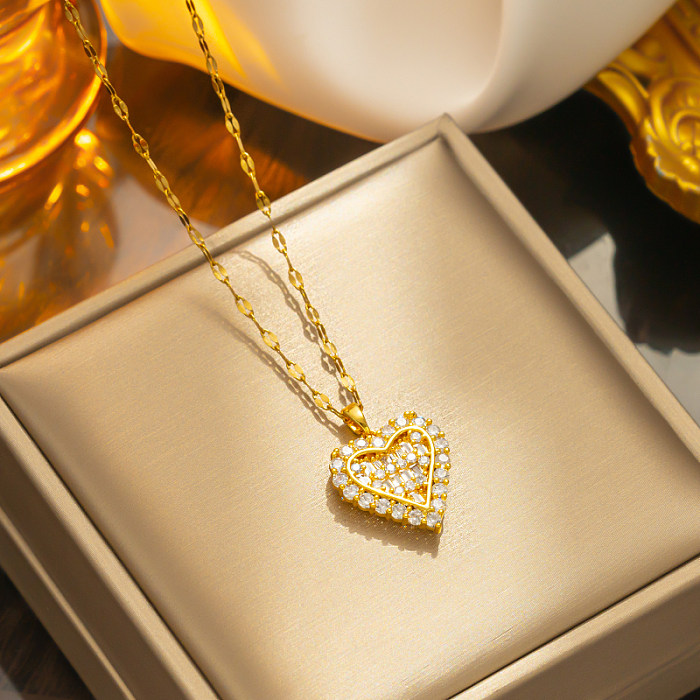 Collier pendentif plaqué or 18 carats en acier inoxydable plaqué en forme de cœur de style simple