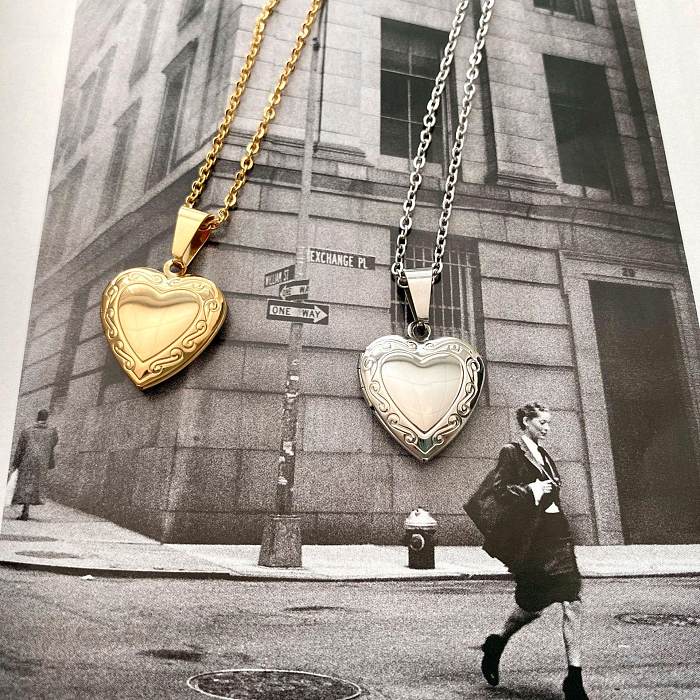 Collar con colgante de diamante artificial con incrustaciones de acero inoxidable chapado en forma de corazón a la moda, 1 pieza