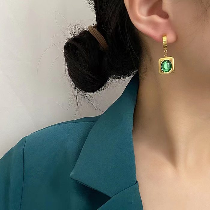 1 Paar schlichte, quadratische, plattierte Inlay-Ohrringe aus Edelstahl mit Strasssteinen und vergoldeten Ohrringen