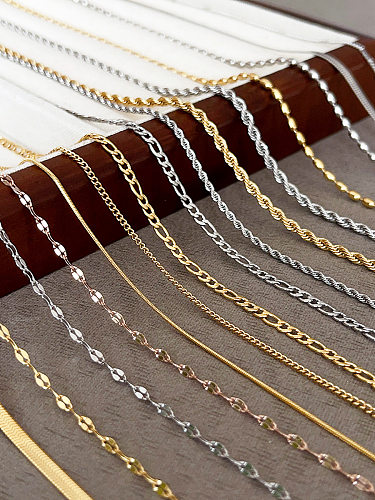 Collar geométrico chapado en oro de 18 quilates con revestimiento de acero inoxidable de estilo simple