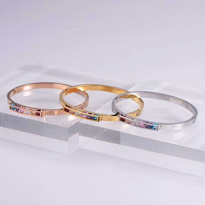 Bracelet en acier inoxydable simple avec diamants de couleur brillante