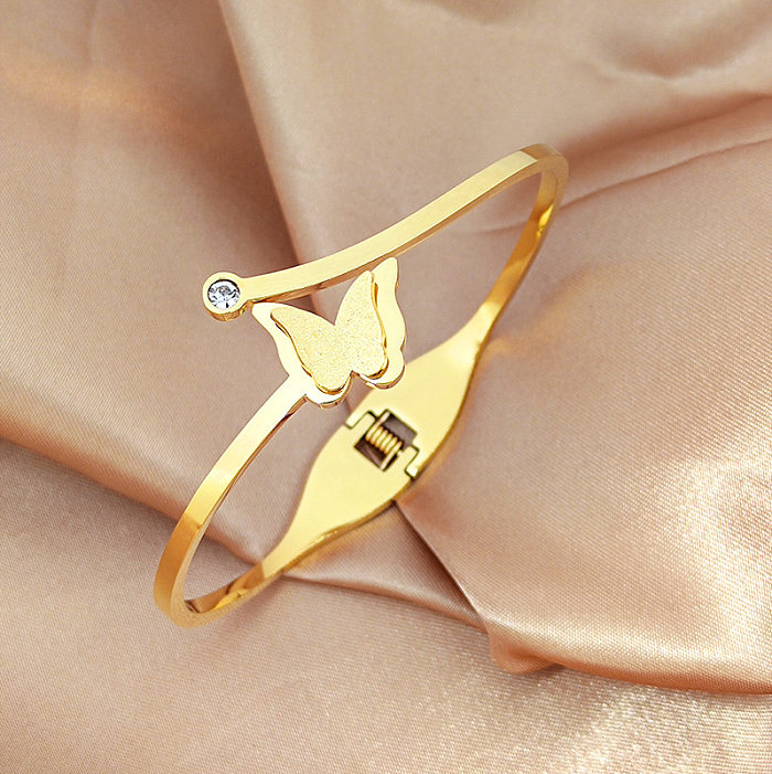 Wholesale IG Style Simple Style Four Leaf Clover Butterfly Titanium Steel Plating Inlay 18K Gold Plated Zircon Bangle