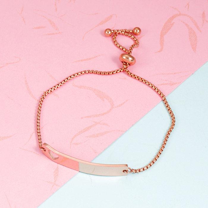 Bracelets ajourés en acier titane de couleur unie en forme de cœur de style simple