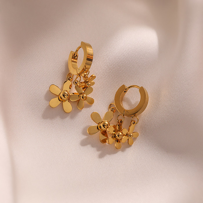 1 Pair Simple Style Commute Flower Plating Stainless Steel 18K Gold Plated Drop Earrings