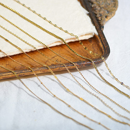 Schlichte Halskette aus Edelstahl mit 18-Karat-Vergoldung