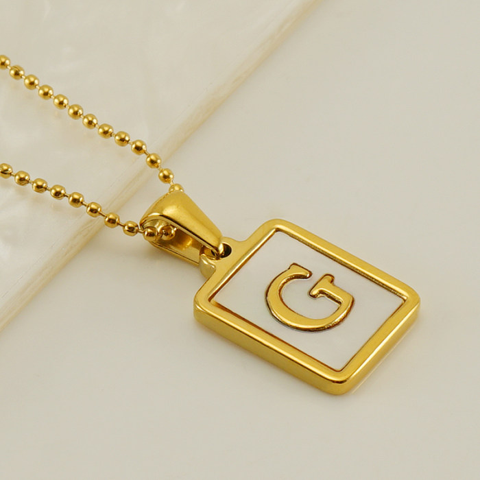 Collier avec pendentif en plaqué or 18 carats, style décontracté, lettre de Style français, incrustation de placage en acier inoxydable