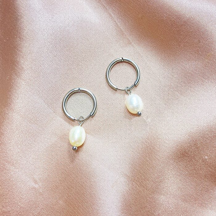 1 Paar elegante, niedliche, schlichte Ohrringe aus Edelstahl mit Perlenbeschichtung, weiß vergoldet und vergoldet