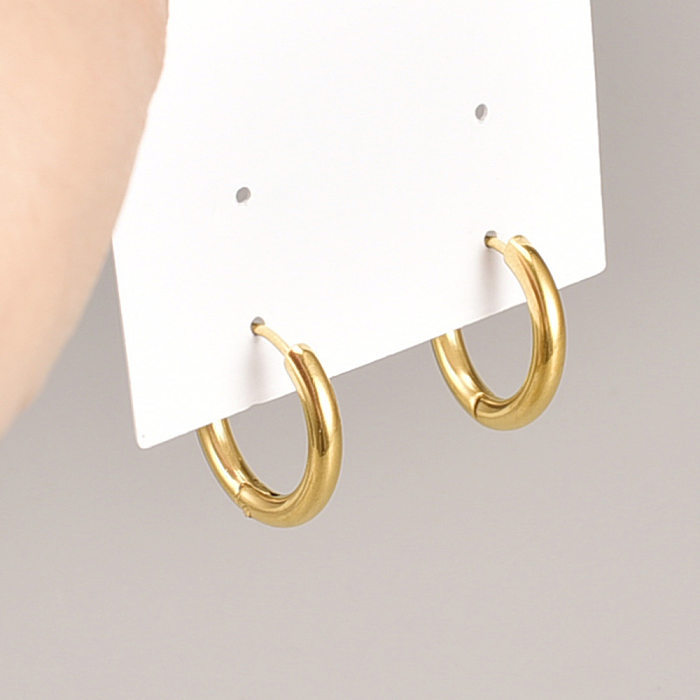 أزياء بسيطة صغيرة الفولاذ المقاوم للصدأ 18K طلاء الذهب أقراط الأذن كليب المرأة