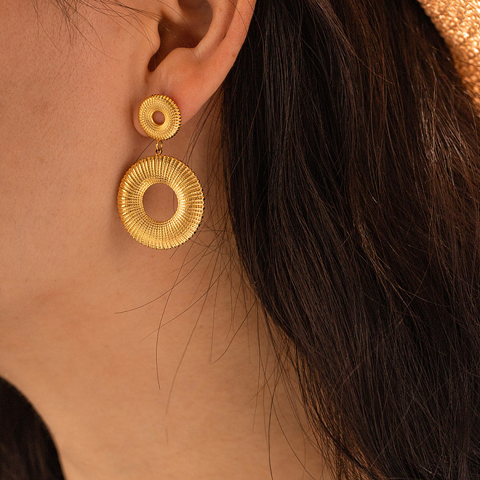 1 paire de boucles d'oreilles pendantes en acier inoxydable plaqué or 18 carats, style moderne