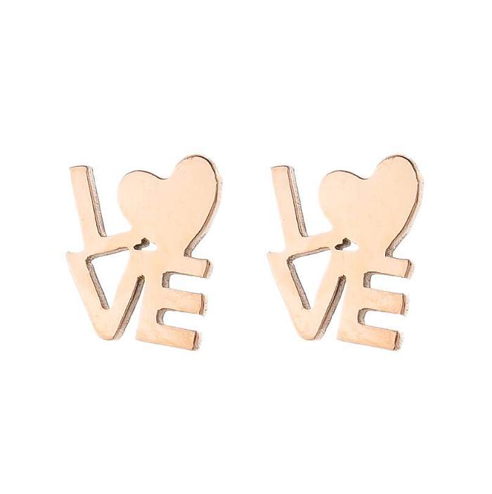 1 par de brincos de orelha vazados com letras da moda em formato de coração em aço inoxidável