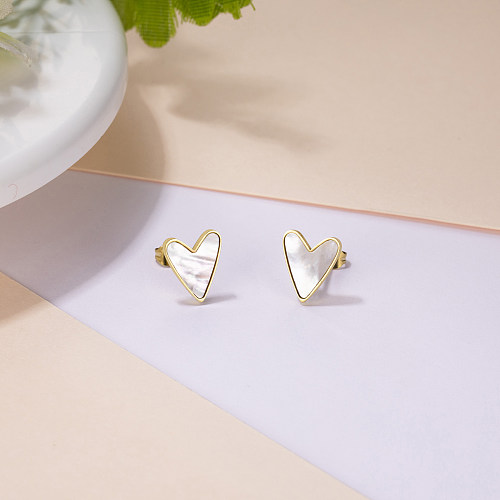 1 paire de clous d'oreilles plaqués or, Style Simple et décontracté, incrustation en forme de cœur, coque en acier inoxydable