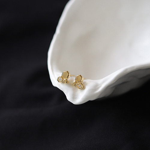 1 paire de clous d'oreilles en nid d'abeille plaqué acier inoxydable, Style Simple, Zircon