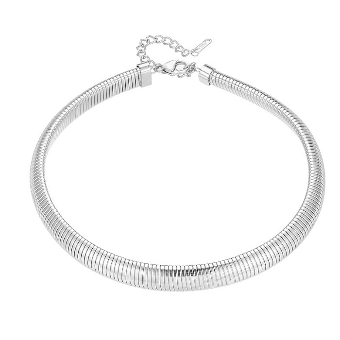 Europäische und amerikanische heiße Verkaufs-elastische Schlangen-Ring-Halskette Edelstahl überzogene 18K Spiralmuster-Zigeuner-Stretch-Schlangenknochen-Kette