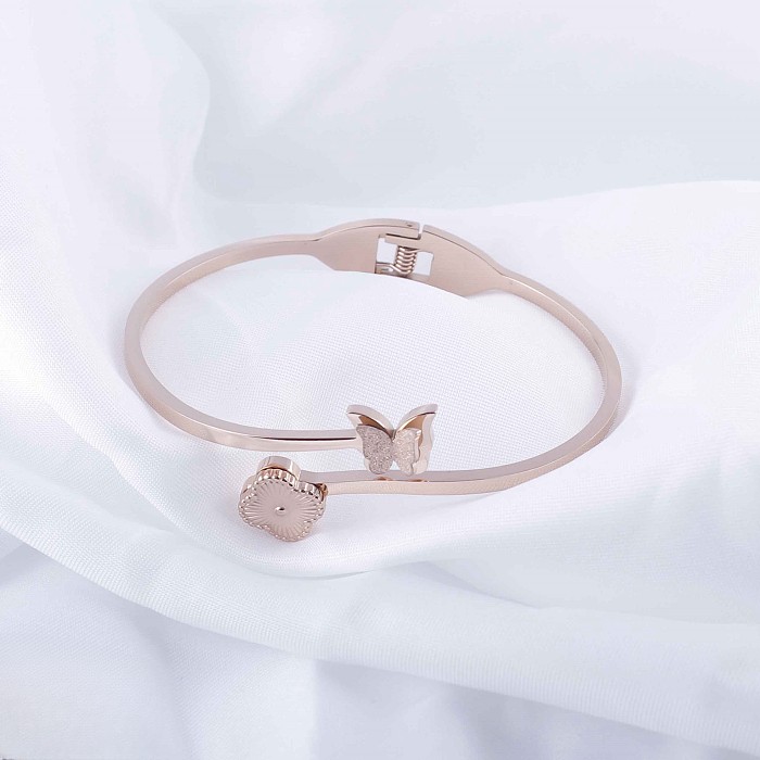 Casual Classic Style Four Leaf Clover Stainless Steel Plating Inlay Rhinestones Rose Gold Plated Gold Plated Silver Plated Bangle