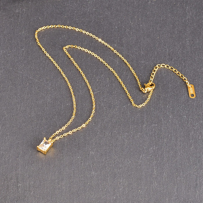 Collier plaqué or en acier inoxydable avec pendentif émeraude carré simple