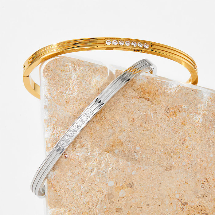 Bracelet en Zircon avec incrustation de placage en acier inoxydable de couleur unie de style Simple et décontracté