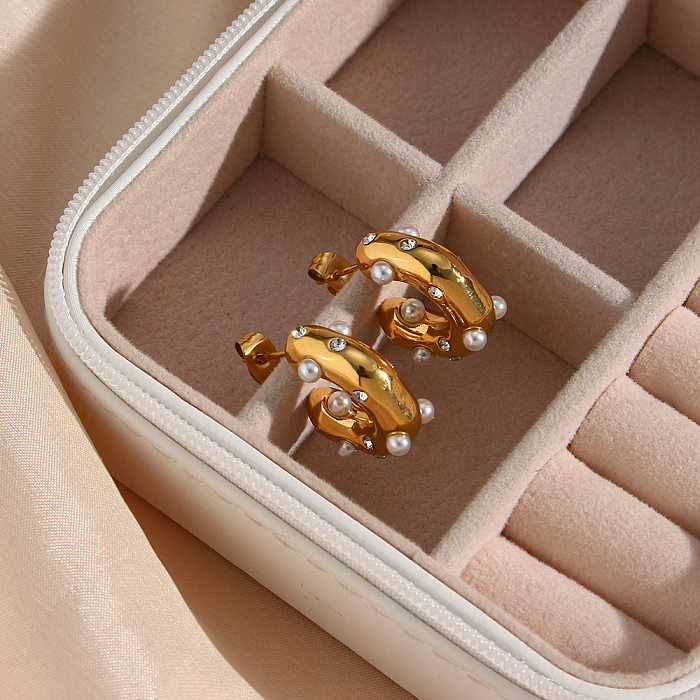 Elegante C-förmige Edelstahlohrringe mit Inlay aus künstlichen Perlen und Zirkon-Edelstahlohrringen