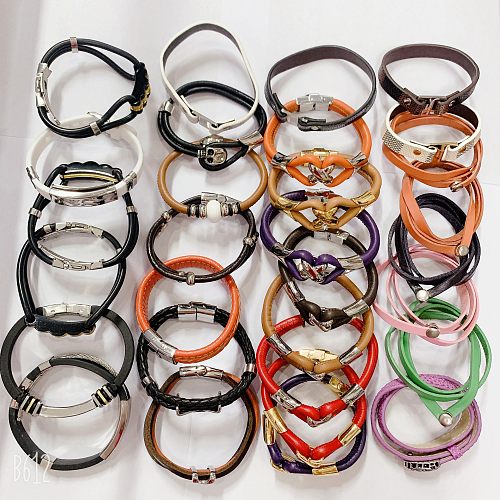 Simple Style Solid Color Leather Titanium Steel Bangle In Bulk