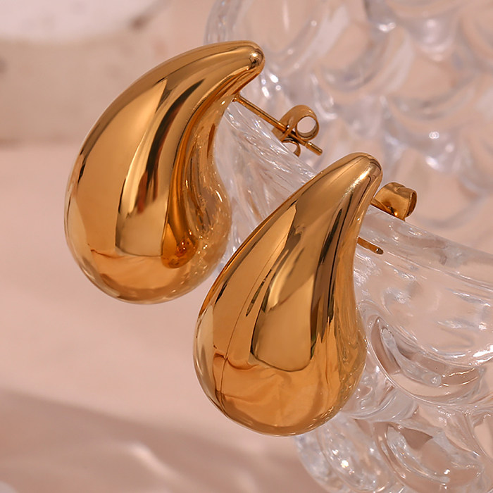 1 Paar schlichte Ohrstecker im klassischen Stil mit Wassertropfenbeschichtung aus Edelstahl mit 18-Karat-Vergoldung