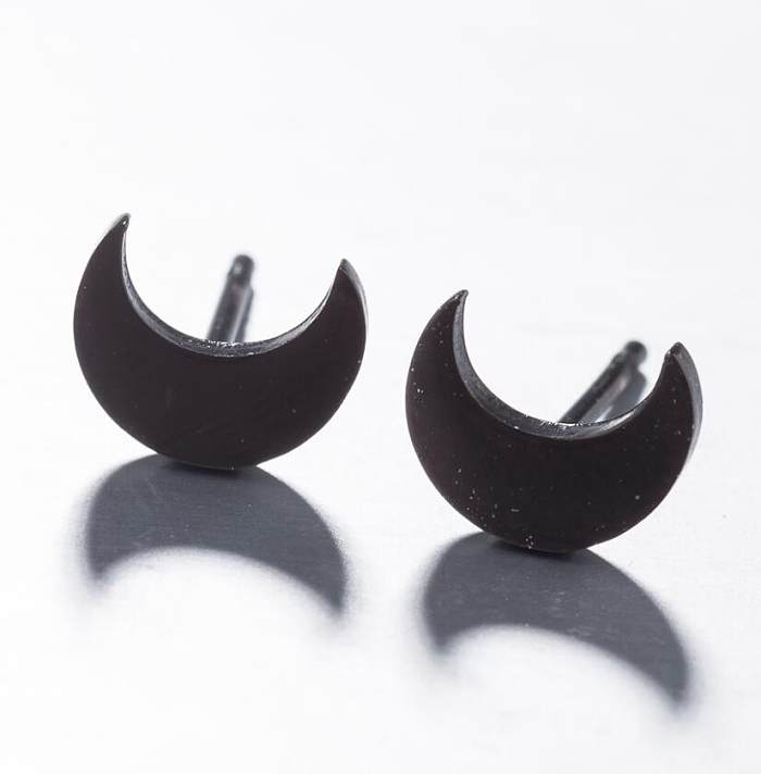 1 Pair Cute Simple Style Classic Style Moon Stainless Steel  18K Gold Plated Ear Studs