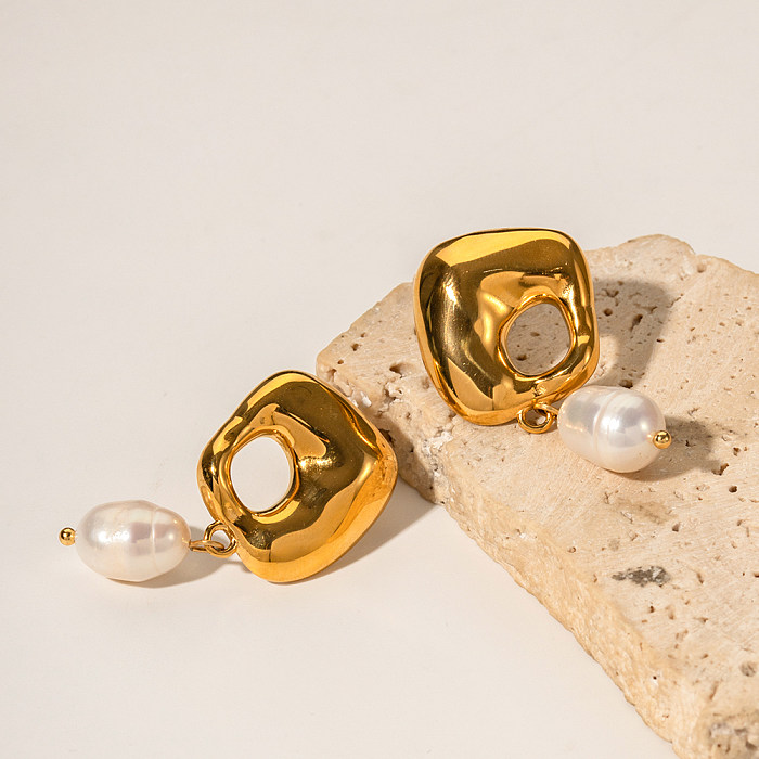 1 par de pendientes colgantes chapados en oro de 18 quilates con perlas de agua dulce de acero inoxidable chapado Irregular elegante