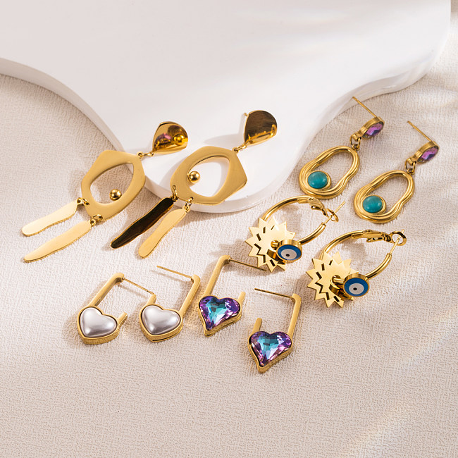 1 par elegante streetwear forma de coração olho incrustação aço inoxidável turquesa strass pérola banhado a ouro brincos