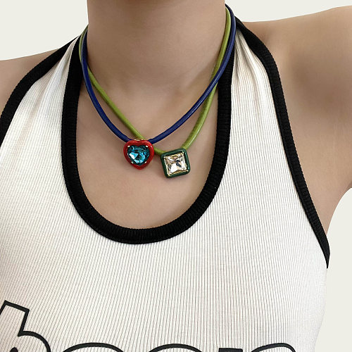 Schlichte, quadratische Halskette mit Zirkon-Anhänger aus Edelstahl mit Inlay