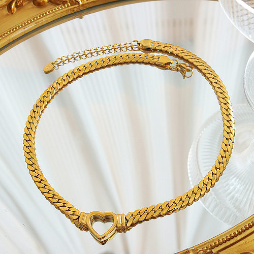 Elegante herzförmige Edelstahl-Halskette. Metall-Edelstahl-Halsketten