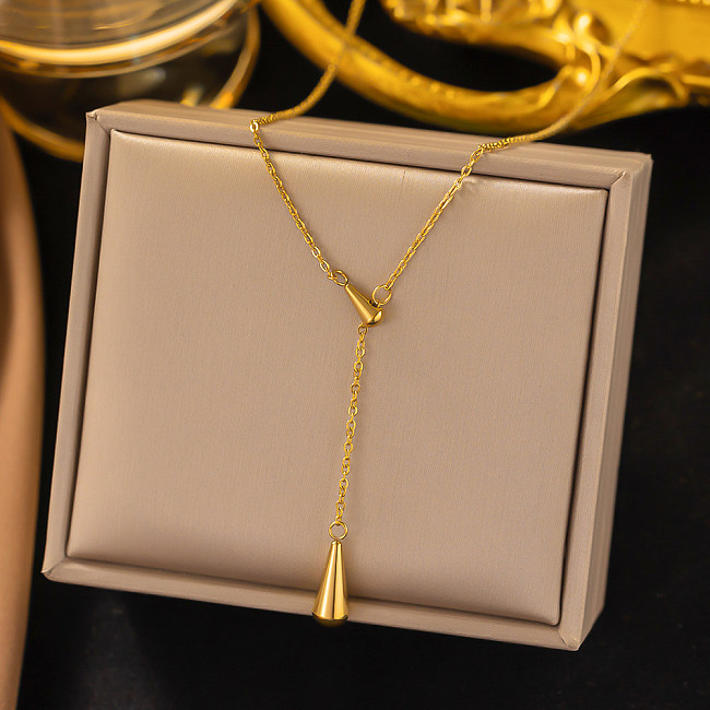 Colgante de collar chapado en oro de 18 quilates con revestimiento de acero inoxidable de color sólido de estilo simple