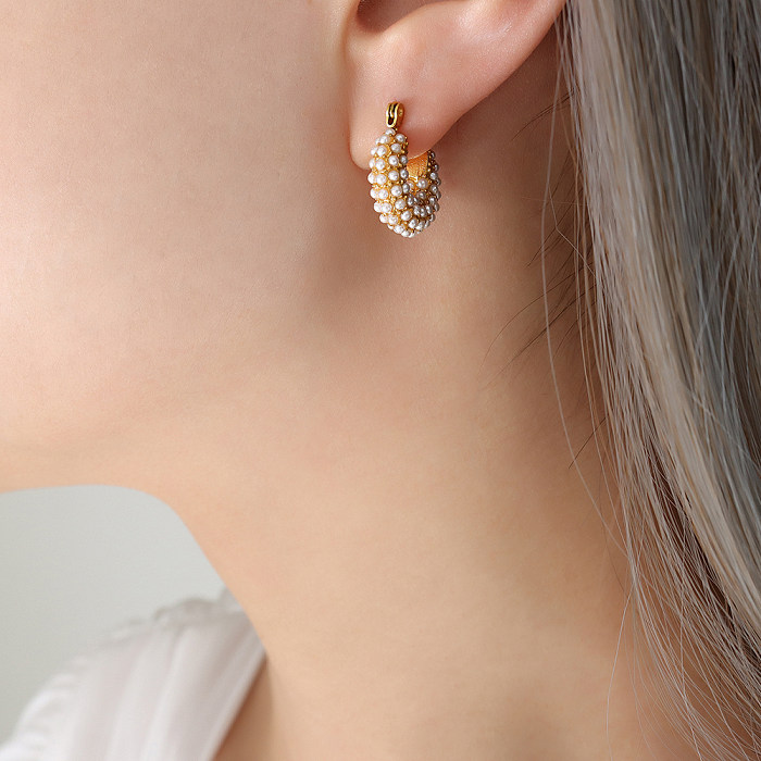 1 Paar elegante U-förmige Ohrringe im Barockstil mit Edelstahlbeschichtung und künstlichen Perlen, 18 Karat vergoldet