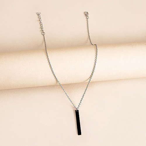 Collier simple en acier inoxydable avec pendentif long bâton noir