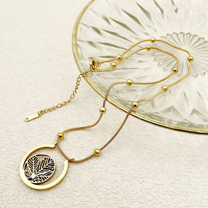 Classical Roman Style Leaves Stainless Steel  Plating Hollow Out Gold Plated Pendant Necklace