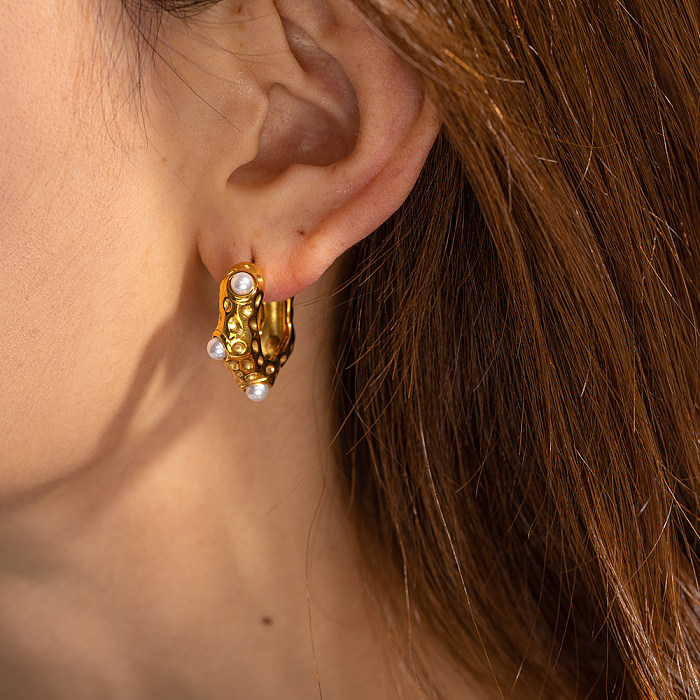 1 Paar IG Style C-förmige Inlay-Ohrringe aus Edelstahl mit künstlichen Perlen und 18 Karat vergoldet