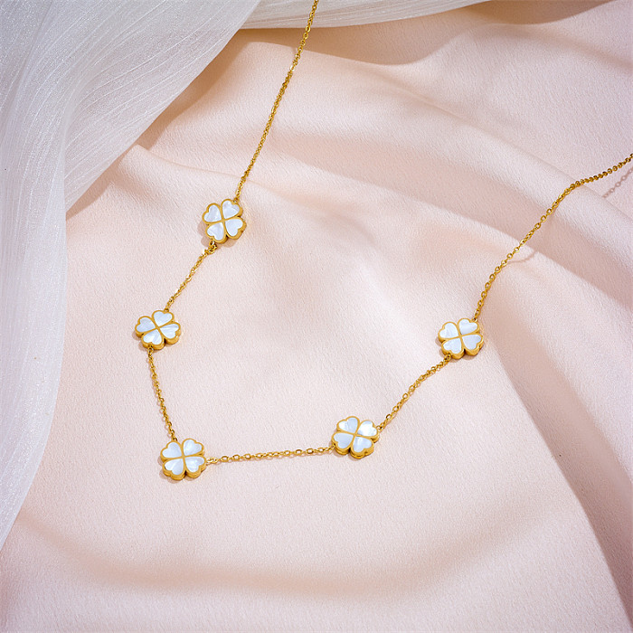 Collar chapado en oro de acero inoxidable con mariposa de estilo simple a granel