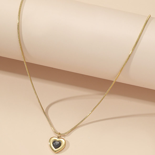 Collier pendentif en pierres précieuses artificielles avec incrustation en acier inoxydable en forme de cœur doux pour dame