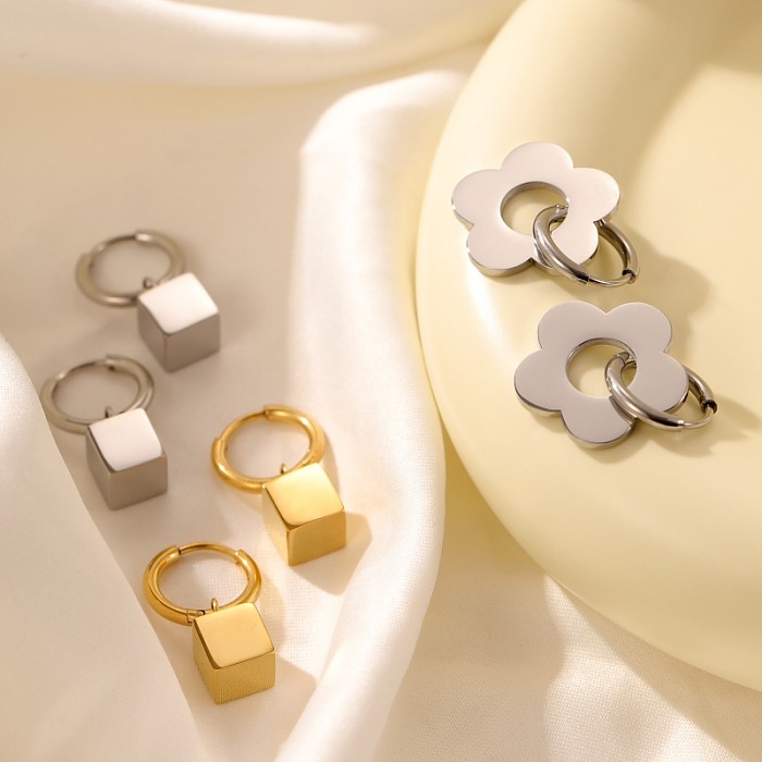 1 Pair Casual Cute Simple Style Square Flower Polishing Plating Stainless Steel  Gold Plated Drop Earrings