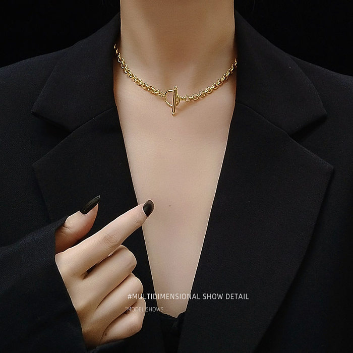 Fashion Exaggerated  OT Buckle Clavicle Women's  Necklace