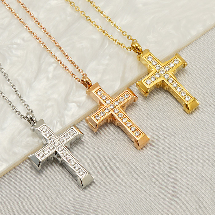 Halskette mit Kreuz-Anhänger im klassischen Stil, Edelstahl-Inlay, Zirkon, 18 Karat vergoldet