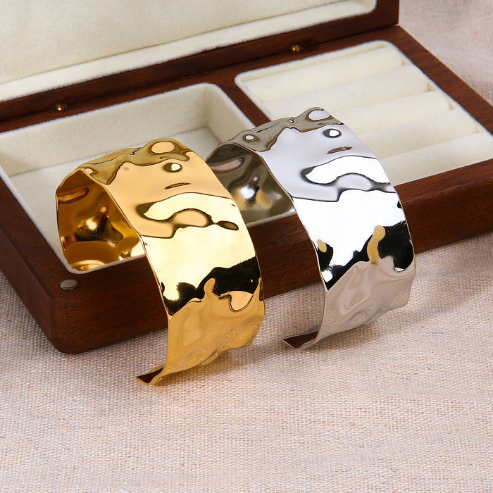 Bracelet plaqué or 18 carats en acier titanique de couleur unie de style simple