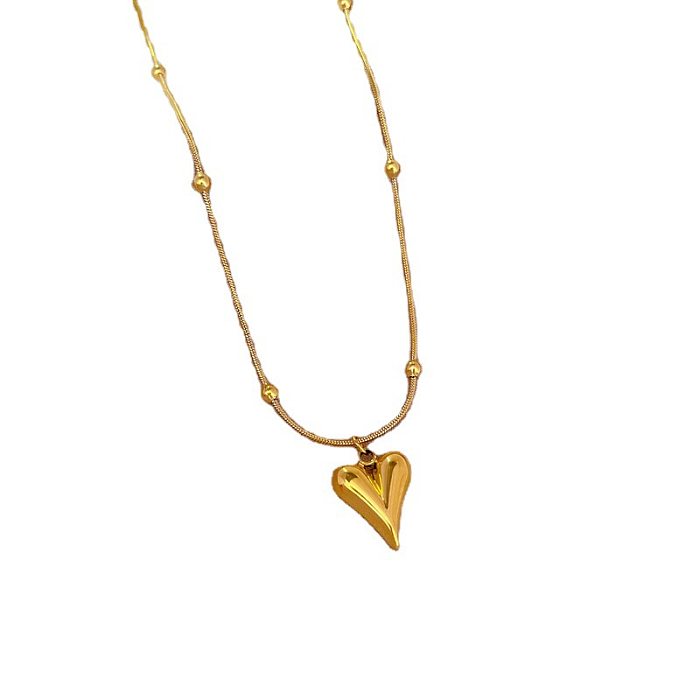Collar colgante chapado en oro de acero inoxidable con forma de corazón de estilo moderno