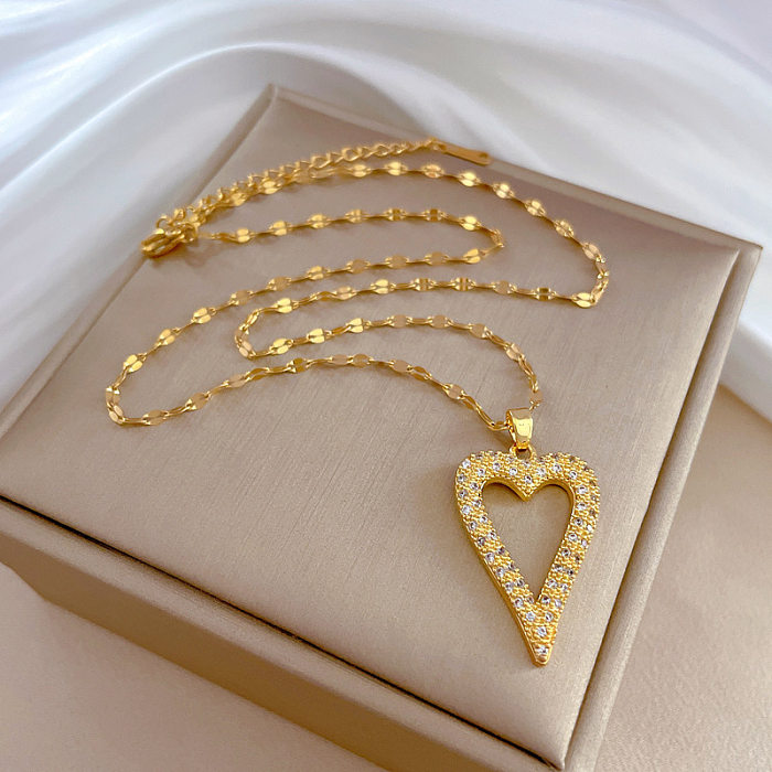 Collier pendentif en diamant artificiel plaqué cuivre en acier inoxydable en forme de cœur à la mode