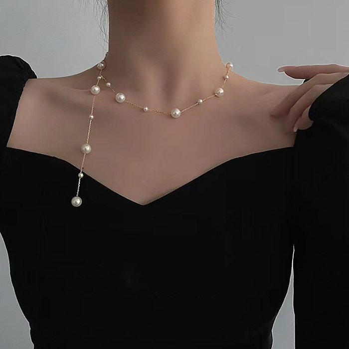 Collier pendentif rond en acier inoxydable avec pompon plaqué perles, 1 pièce