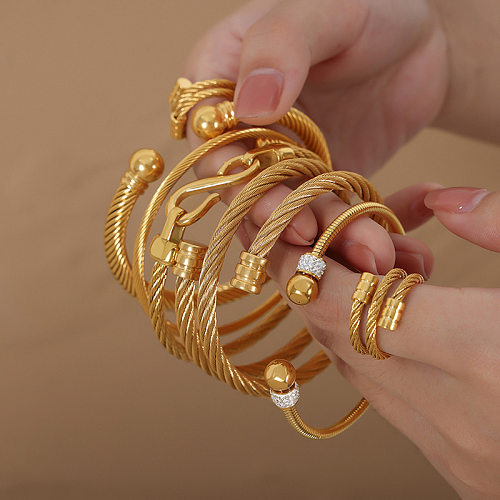 Style Vintage Style Simple fil de couleur unie anneaux de placage en acier titane bracelet