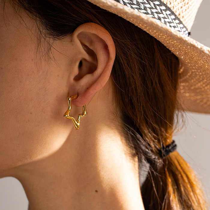 1 Paar elegante Ohrringe aus Edelstahl mit Pentagramm-Beschichtung im IG-Stil