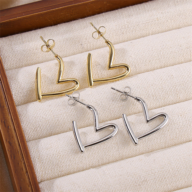 1 Pair Casual Simple Style Classic Style Heart Shape Plating Stainless Steel  18K Gold Plated Ear Studs